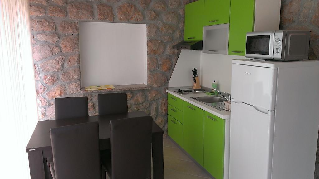 Apartments Hana Starigrad Paklenica Chambre photo